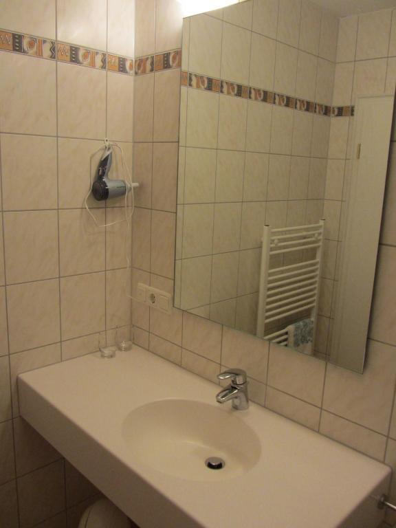 Gasthuis Zur Alten Schmiede 3*